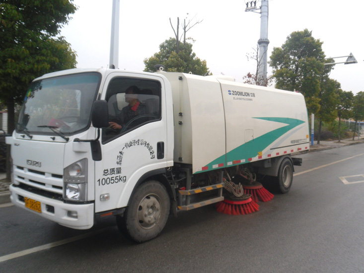 道路保潔服務(wù)